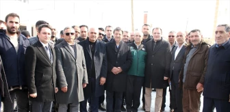 AK Parti Van Milletvekili Çaldıran'da Çubuklu Barajı'nın yapılacağı alanda incelemelerde bulundu