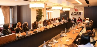 Cumhur İttifakı'nın Adana Büyükşehir Belediye Başkan adayı Fatih Mehmet Kocaispir, kadın sanayicilerle bir araya geldi