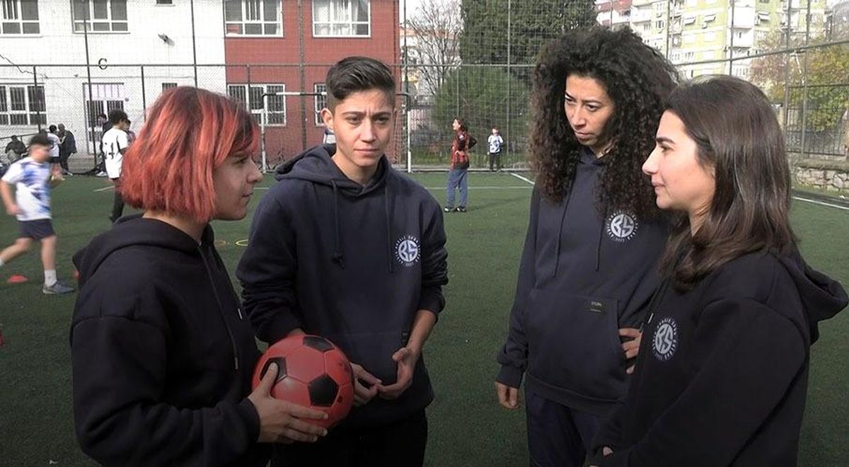 Aydın'da Kadın Antrenörler Tarafından Futbol Kulübü Kuruldu