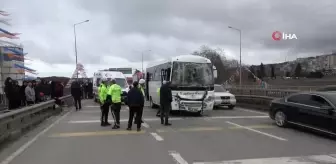 Maça giden taraftarları taşıyan midibüs tıra çarptı: 6 yaralı