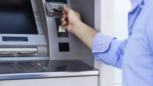 Emekli mühendisin isyanı! Ortak ATM'nin yuttuğu parasını 5 aydır geri alamadı