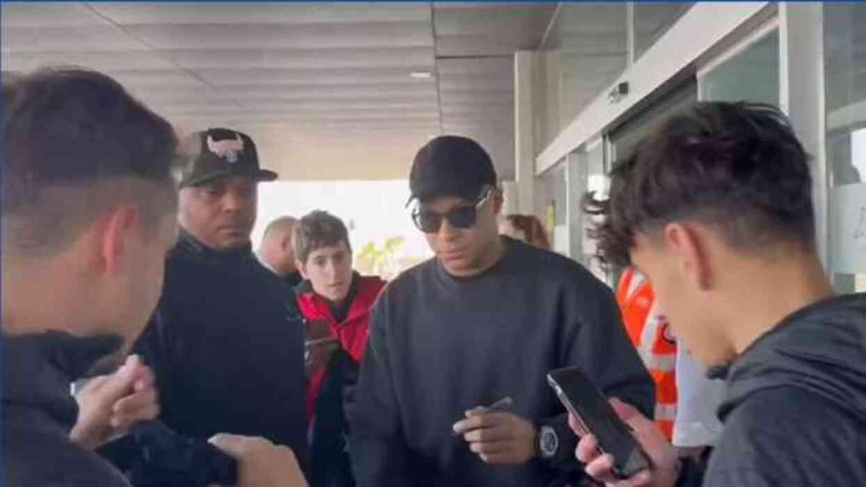 Herkes şok oldu! Kylian Mbappe Barcelona'da Herkes şok oldu! Kylian Mbappe Barcelona'da