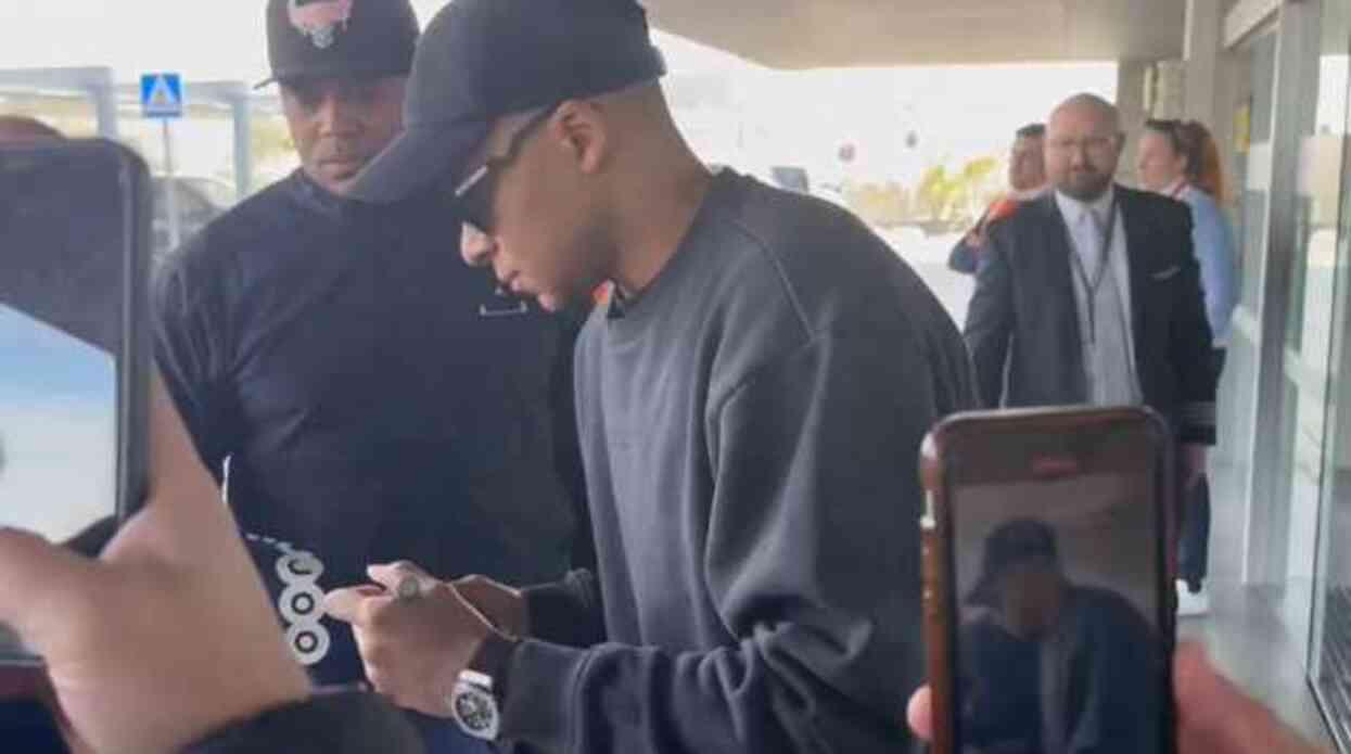 Herkes şok oldu! Kylian Mbappe Barcelona'da Herkes şok oldu! Kylian Mbappe Barcelona'da