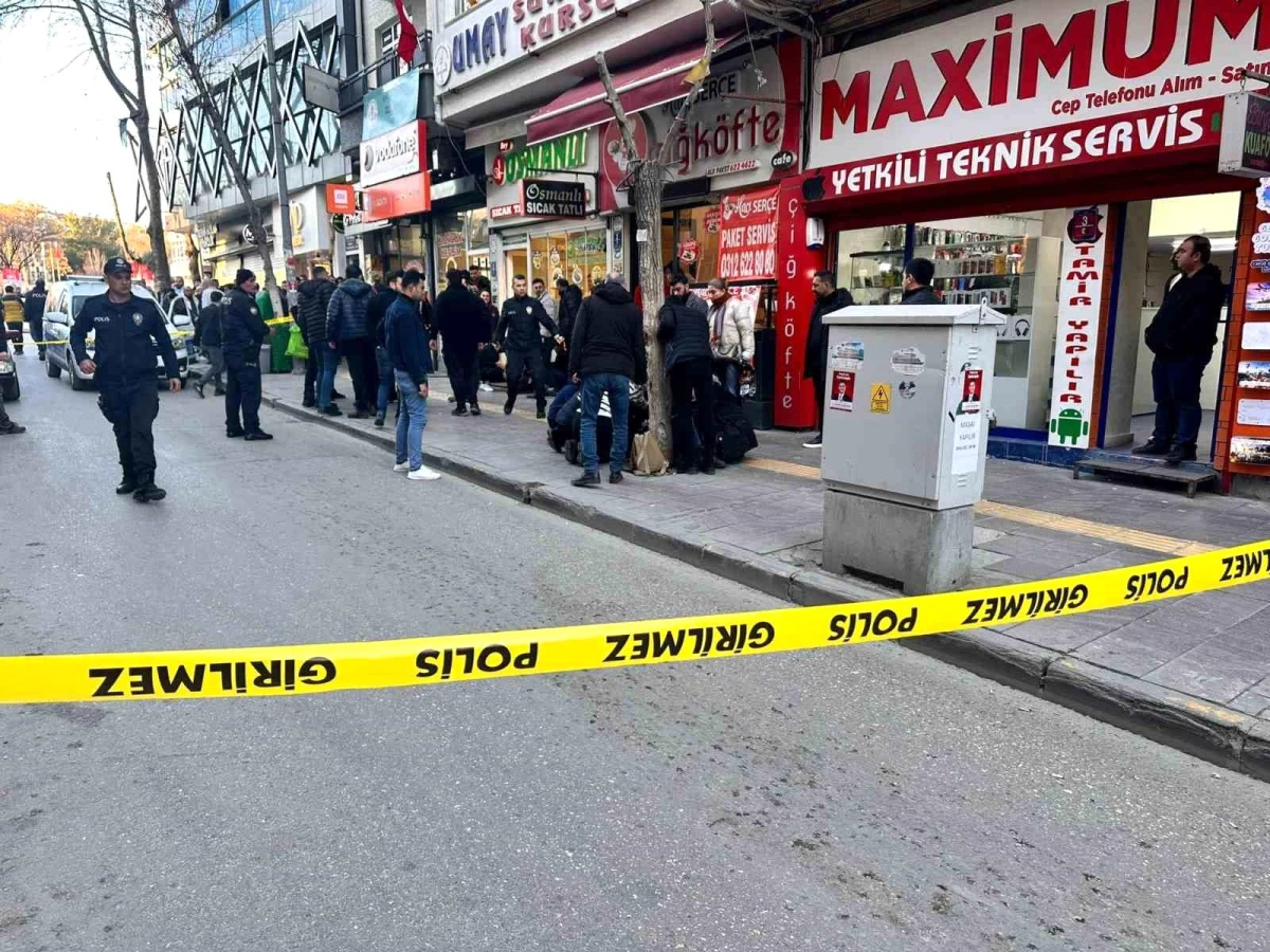 Ankara'da Husumetli İki Kişi Arasında Silahlı Kavga: 3 Yaralı
