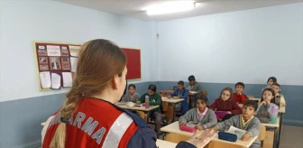 Edirne Jandarma Komutanlığı Öğrencilere Eğitim Verdi