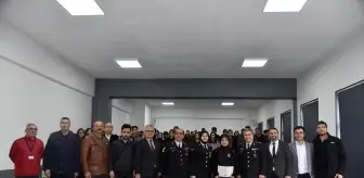 Giresun'da Resim Yarışmasında İl Birincisi Öğrenciye Ödül Verildi