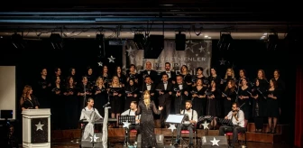 Trabzon'da Yıldız Öğretmenler Korosu Konseri İlgi Gördü