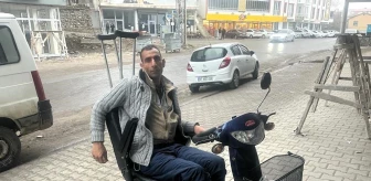 Felçli Adam Koltuk Altı Değnekleriyle Yürüdüğü 15 Yıldan Sonra Akülü Arabasına Kavuştu