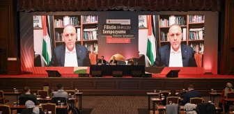 İstanbul'da düzenlenen Filistin Sempozyumu'nda Apartheid ve Siyonist İşgale Eleştirel Yaklaşımlar paneli gerçekleştirildi
