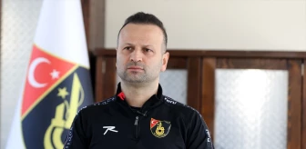 İstanbulspor Teknik Direktörü Osman Zeki Korkmaz: Türk Futboluna Kalite Katacağız