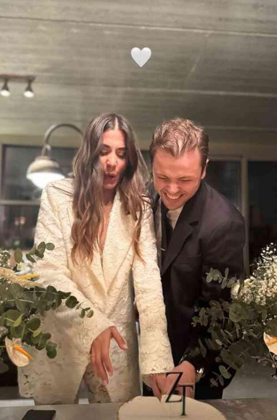 Tolga Sarıtaş kimdir? Tolga Sarıtaş nişanlandı mı, kiminle nişanlandı?