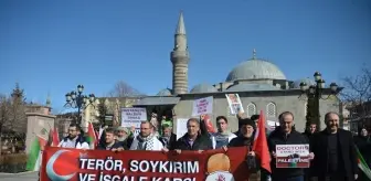 Erzurum'da Sağlık Çalışanları İsrail'in Saldırılarını Protesto Etti