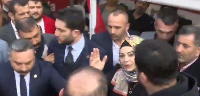 İmamoğlu'na soğuk duş! MHP ilçe başkanı bir anda karşısına dikildi: Geri basın