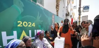 Senegal'de Cumhurbaşkanı Seçiminin Ertelenmesi Protesto Edildi