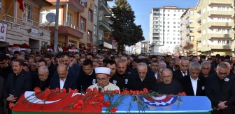 TÜRK-İŞ Genel Başkan Yardımcısı Pevrul Kavlak'ın Cenazesi Kırıkkale'de Defnedildi