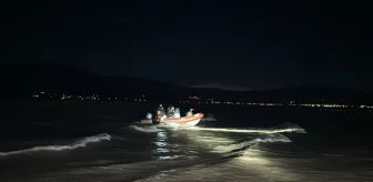 Elazığ'da Rüzgarın Etkisiyle Mahsur Kalan Balıkçılar Kurtarıldı