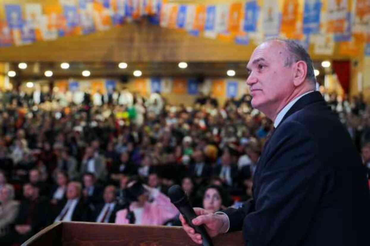 Faruk Özlü kimdir? AK Parti Düzce Büyükşehir Belediye Başkan adayı Faruk Özlü kaç yaşında, nereli? Faruk Özlü kimdir? AK Parti Düzce Büyükşehir Belediye Başkan adayı Faruk Özlü kaç yaşında, nereli?