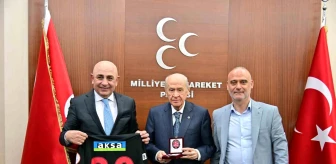 Fatih Karagümrük Başkanı Süleyman Hurma, MHP Genel Başkanı Devlet Bahçeli'yi ziyaret etti