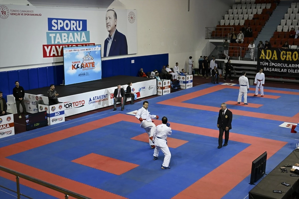 Türkiye Karate Şampiyonası Ankara'da Başladı