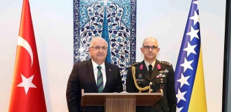 Milli Savunma Bakanı Yaşar Güler, Saraybosna'da Şehitlikleri Ziyaret Etti
