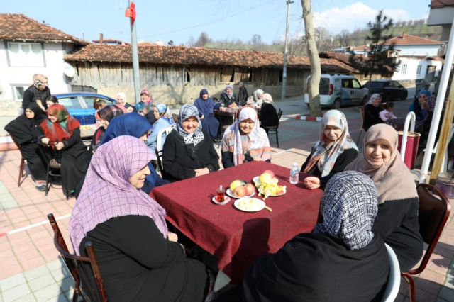 Bursa'da geleneksel etkinlik olarak erkeklere 1 günlük sokağa çıkma yasağı uygulanıyor