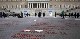 Yunanistan'da tren kazası yıl dönümünde grev ve gösteri