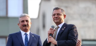 CHP Genel Başkanı Özgür Özel, Bursa'da adaylarını tanıttı