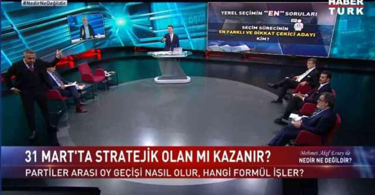 CHP'li Ali Haydar Fırat, 'CHP-DEM iş birliği tam olarak ne?' yazısına tepki gösterip yayını terk etti CHP'li Ali Haydar Fırat, 'CHP-DEM iş birliği tam olarak ne?' yazısına tepki gösterip yayını terk etti