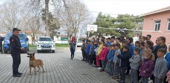 Edirne'de Jandarma Ekipleri Çocuklara Eğitim Düzenledi
