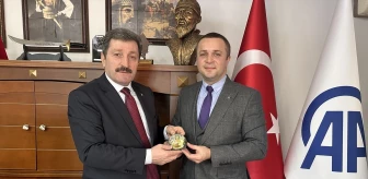 Samsun Valisi Orhan Tavlı, AA Samsun Bölge Müdürü Halil Demir'i ziyaret etti