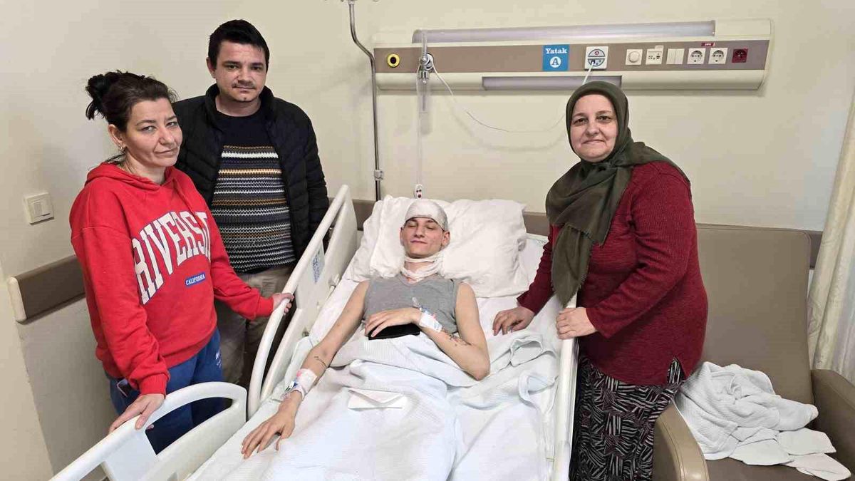 Tokat'ta Otel Yangınında Ağır Yaralanan Genç, Ölüm Haberlerini Gülerek Okudu