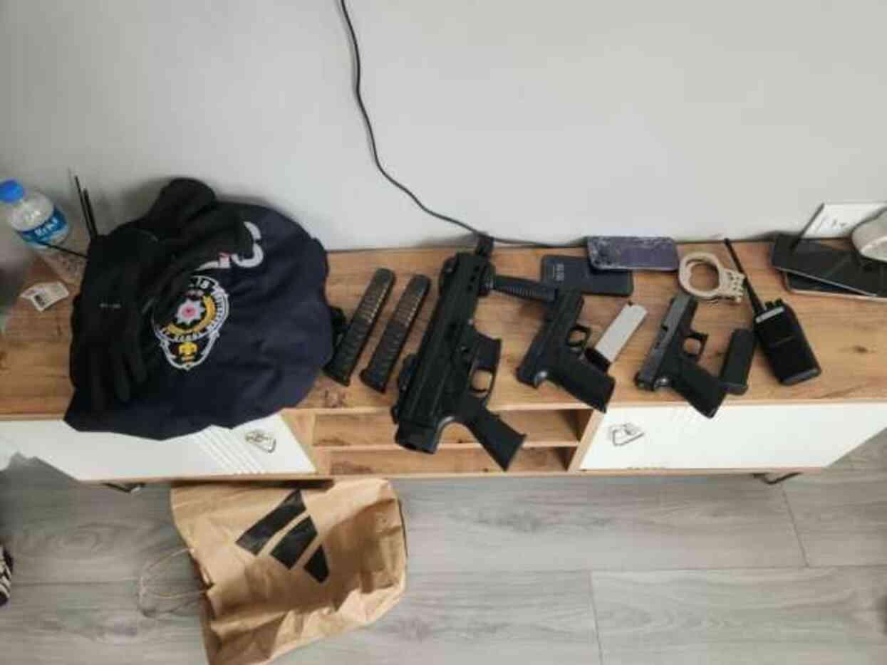 Çirkinler Çetesi çökertildi! 47 şüpheli gözaltına alındı Çirkinler Çetesi çökertildi! 47 şüpheli gözaltına alındı