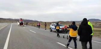 Sivas'ta köpeğe çarpmamak için yapılan manevra sonucu otomobil tarlaya devrildi