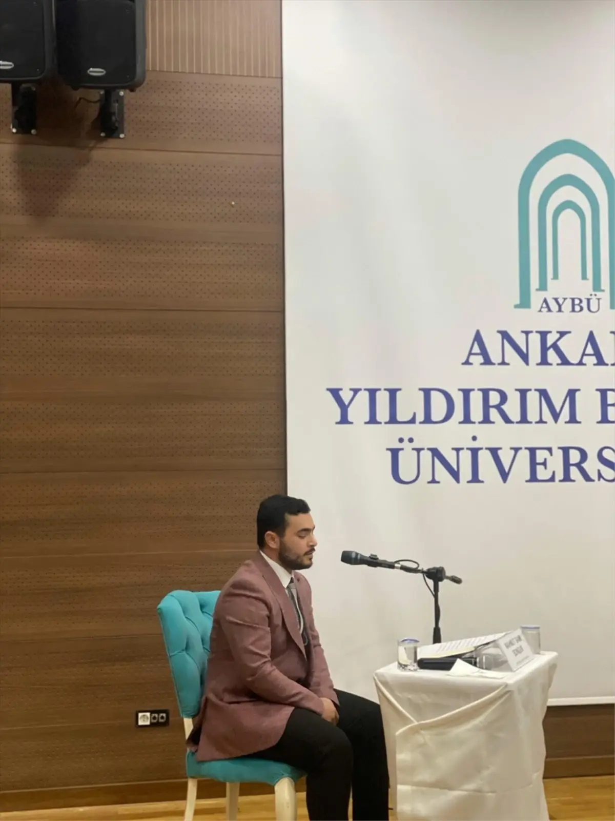 Niğde Ömer Halisdemir Üniversitesi İslami İlimler Fakültesi öğrencisi Mahmut Sami Songur Kuran