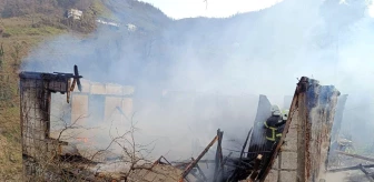 Ordu'da 2 Katlı Evde Yangın Çıktı