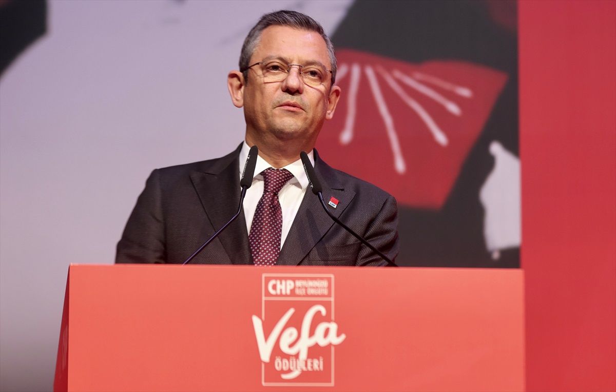 CHP Genel Başkanı Özgür Özel: Vefa göstermek için partiyi iktidar yapmalıyız