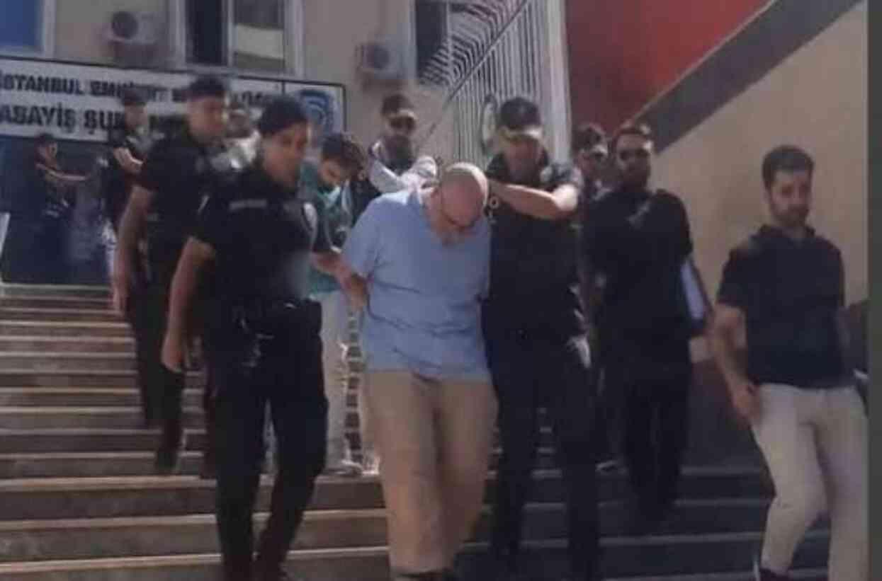 Çocuklara ilaç vererek ailelerini cinsel istismarla suçlayan profesörün yargılandığı davada mağdurlardan şok ifadeler Çocuklara ilaç vererek ailelerini cinsel istismarla suçlayan profesörün yargılandığı davada mağdurlardan şok ifadeler