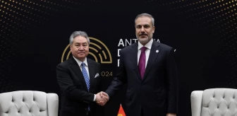 Hakan Fidan, Antalya Diplomasi Forumu'nda ikili görüşmeler yaptı