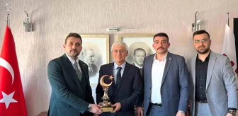 Eskişehir Teknik Üniversitesi Rektörü Alperen Ocakları İl Başkanını Kabul Etti