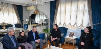Kocaeli Valisi Seddar Yavuz, Gebze'de 11 aileyi evinde ziyaret etti