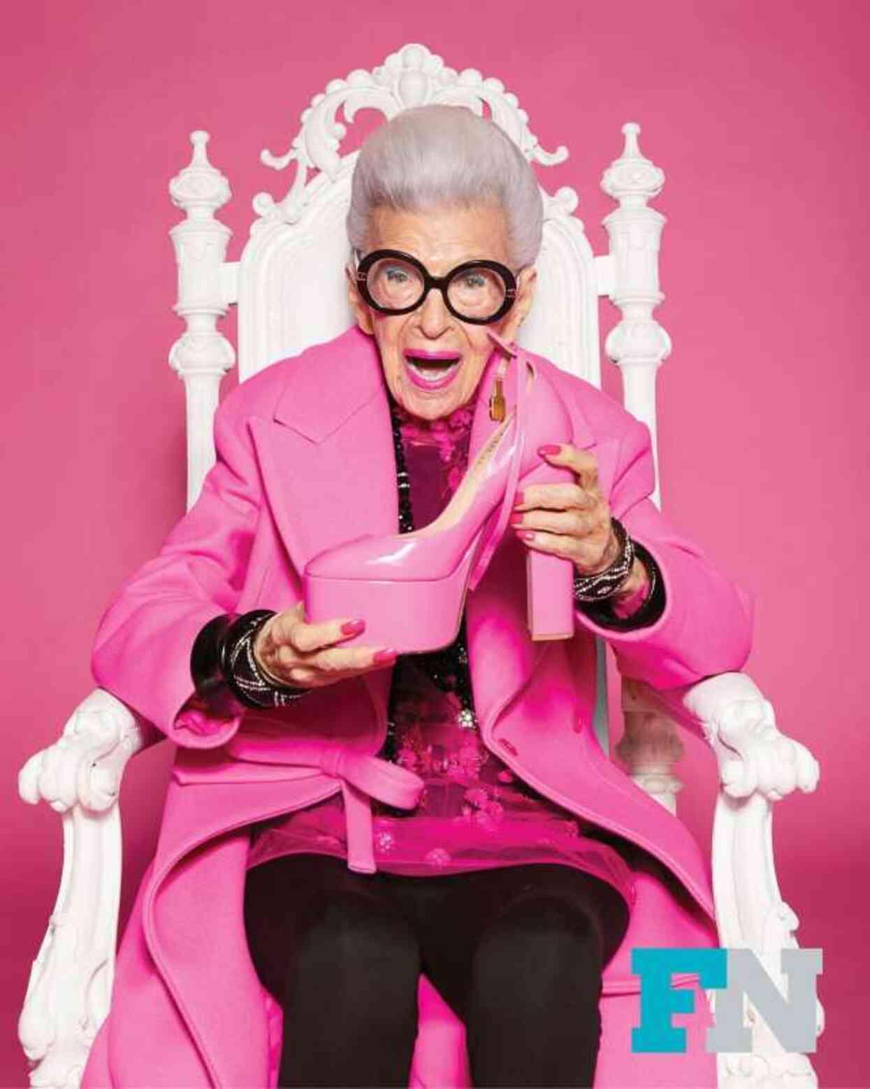 Moda dünyasının efsane ismi Iris Apfel, 102 yaşında hayatını kaybetti