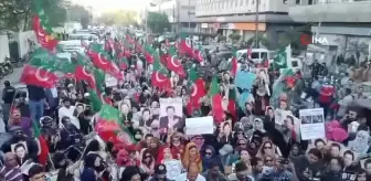 Pakistan'da seçim protestoları sürüyor