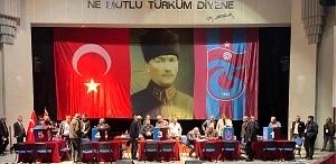 Trabzonspor Seçimli Olağan Divan Kurulu'nda Mahmut Ören Yeni Başkan Seçildi