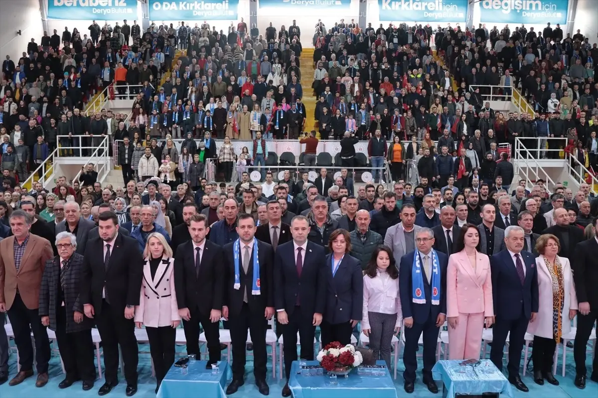 Cumhur İttifakı Kırklareli Belediye Başkan Adayı Derya Bulut, Proje Tanıtım Toplantısı Düzenledi