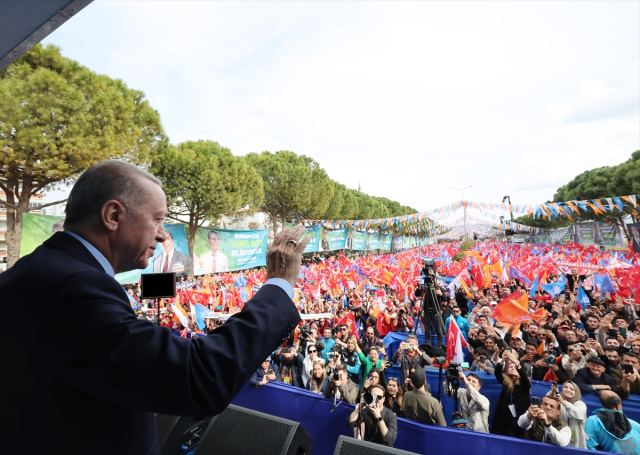 Cumhurbaşkanı Erdoğan: Bugüne kadar sadece eser ve hizmet siyaseti yaptık