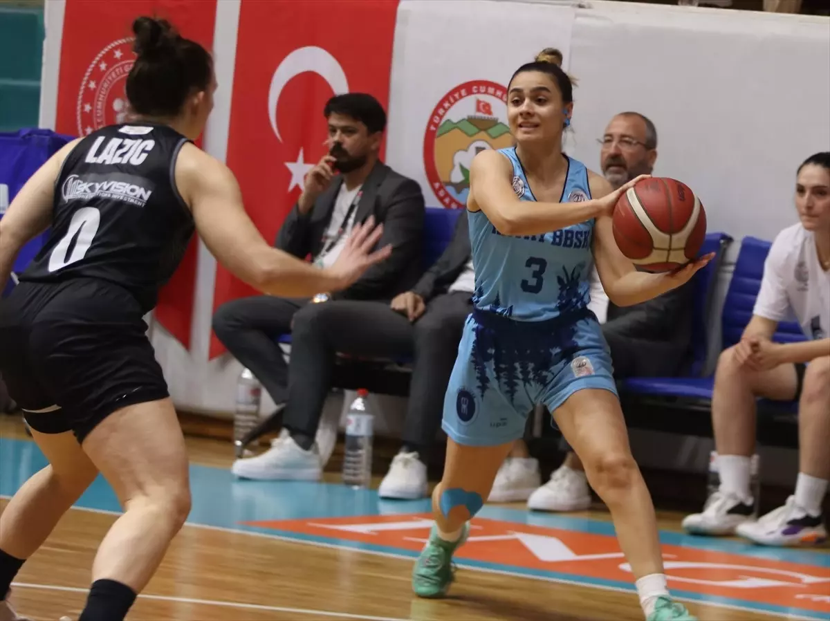 Beşiktaş, Hatay Büyükşehir Belediyespor'u farklı mağlup etti