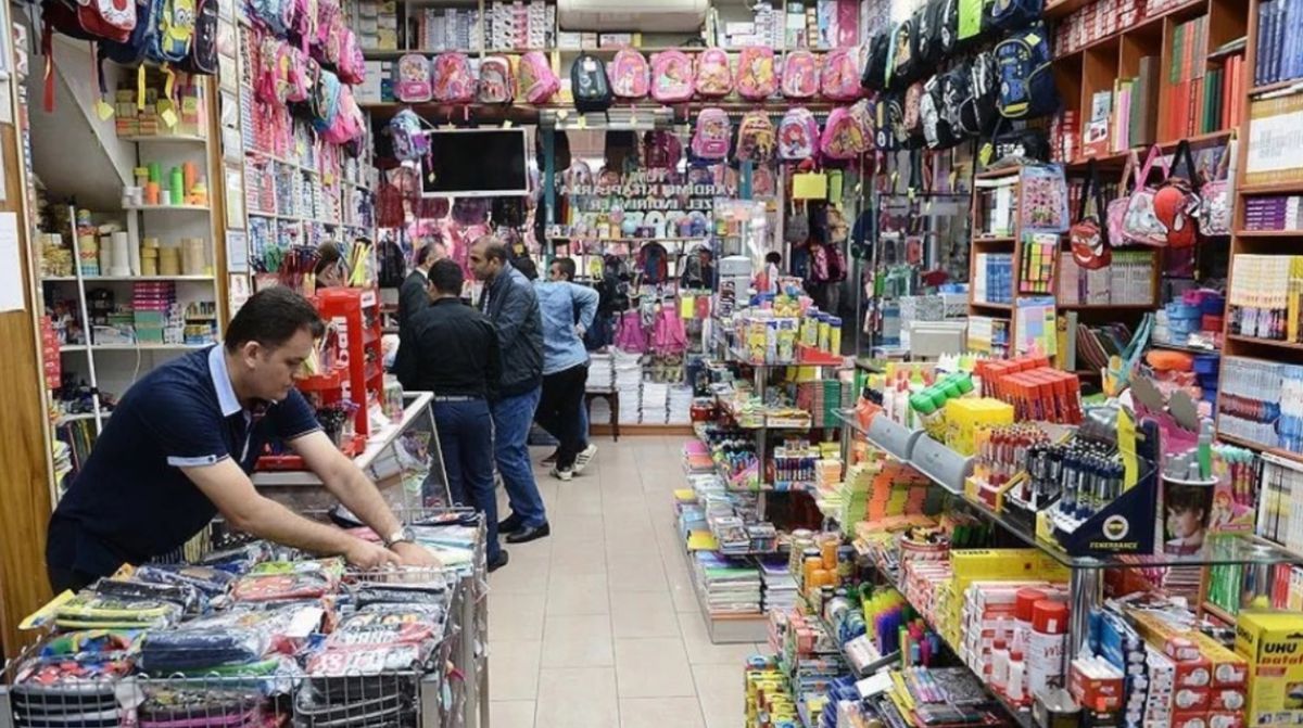 Pazar günü kırtasiyeler açık mı? Pazar günü kırtasiyeler saat kaça kadar açık, açılıyor mu?
