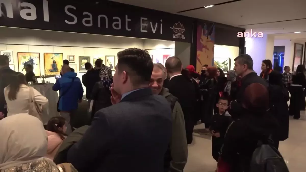 Rize'de Sanatçılar 'HEYAMOLA' İsimli Karma Sergi Düzenledi