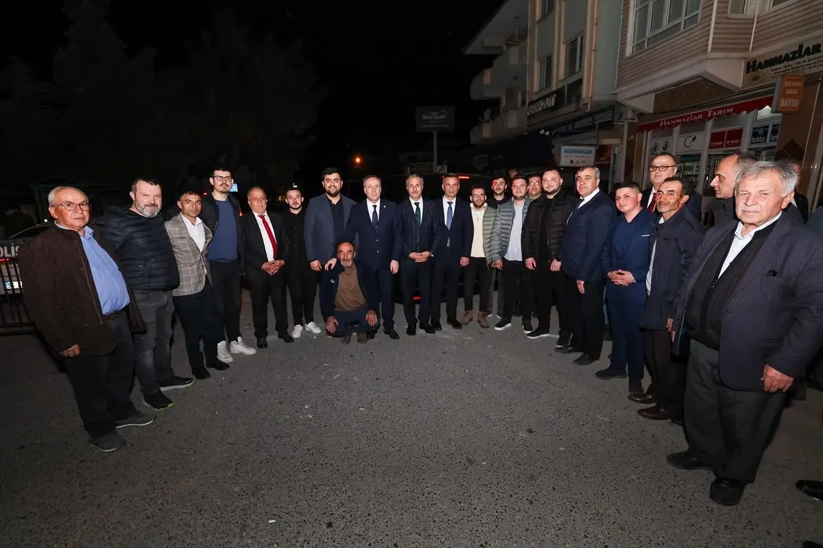 Serdivan Belediye Başkanı Yusuf Alemdar Geyve'de seçim irtibat bürosunun açılışını gerçekleştirdi