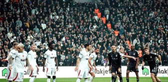Beşiktaş-Galatasaray Maçında Galatasaray 1-0 Önde